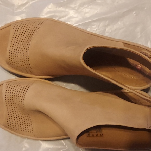 Clarks Unstructured shoes 91/2 M Wedge‎ heel velcro strap open toe womens - Picture 1 of 5